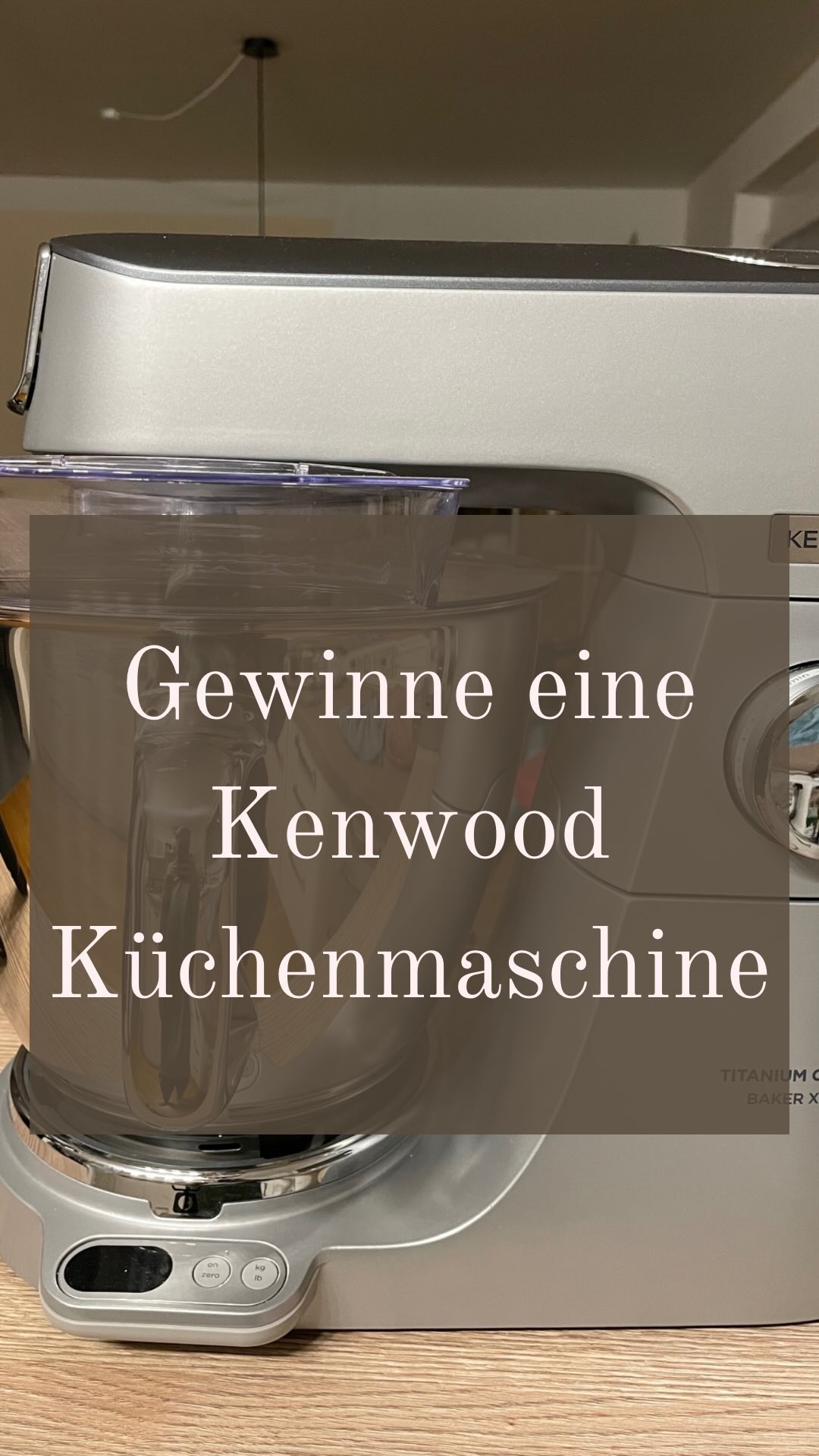 🌟 Gewinnspiel 🌟

Heute darf ich mit @kenwood.austria eine brandneue Kenwood Titanium Chef Baker XL Küchenmaschine verlosen. 

Nutz also die Chance auf diesen mega Gewinn 🎁 

So machst du mit:

🌟 Folge @comecookwitheli und @kenwood.austria auf Instagram 
🌟 Like diesen Beitrag 
🌟 Schreibe in die Kommentare was du mit der Küchenmaschine als erstes zubereiten würdest
🌟 Markiere eine:n Freund:in

Wer den Beitrag in der Story teilt, bekommt ein Zusatzlos 🎁

Das Gewinnspiel endet am 27.12 um 23:59, die Auslosung findet am darauffolgenden Tag statt. Dieses Gewinnspiel wird nicht von Instagram oder Facebook gesponsert, unterstützt oder organisiert. Mit deiner Teilnahme bestätigst du, dass du 18 Jahre oder älter bist. Der Versand des Gewinns ist nur in Österreich, Deutschland und der Schweiz möglich. ⁠Rechtsweg ausgeschlossen. Keine Barablöse möglich.

{Werbung}

#kenwoodcooking #kenwoodaustria #kenwoodküchenmaschine #gewinnspiel #austrianfoodblogger #austrianfoodblog #weihnachtskekse #weihnachtszeit #weihnachtsgeschenke #keksrezept #plätzchen #plätzchenbacken #plätzchenrezepte #plätzchenzeit #keksliebe #marzipankekse #marzipan #einfachbacken #leckerschmecker #backenmachtglücklich #backenmitliebe #backenmachtspass